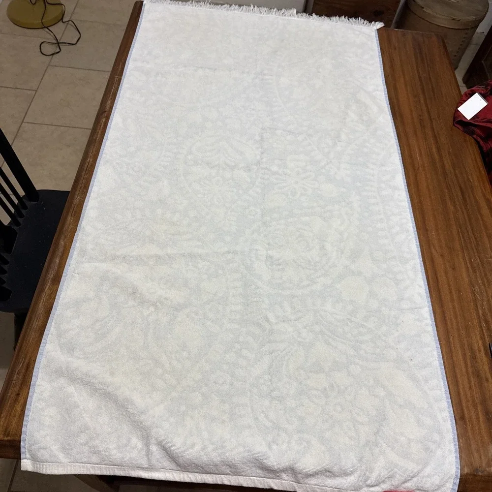 Opalhouse Blue White Paisley Hand Towel 27x49 Textured Cotton Blend Turkey